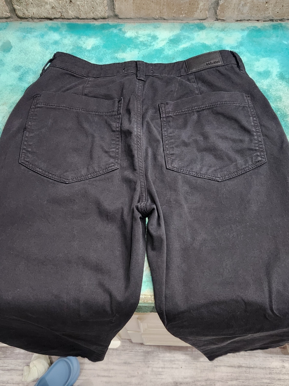 Mavi Lauren Straight Leg Chino, Size 25 x 30. Like New.